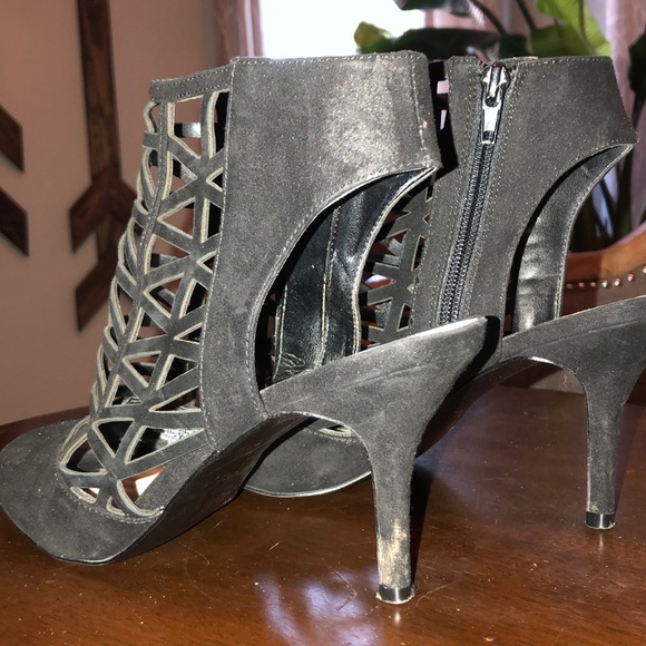 SOLD - Picture 5 of 6